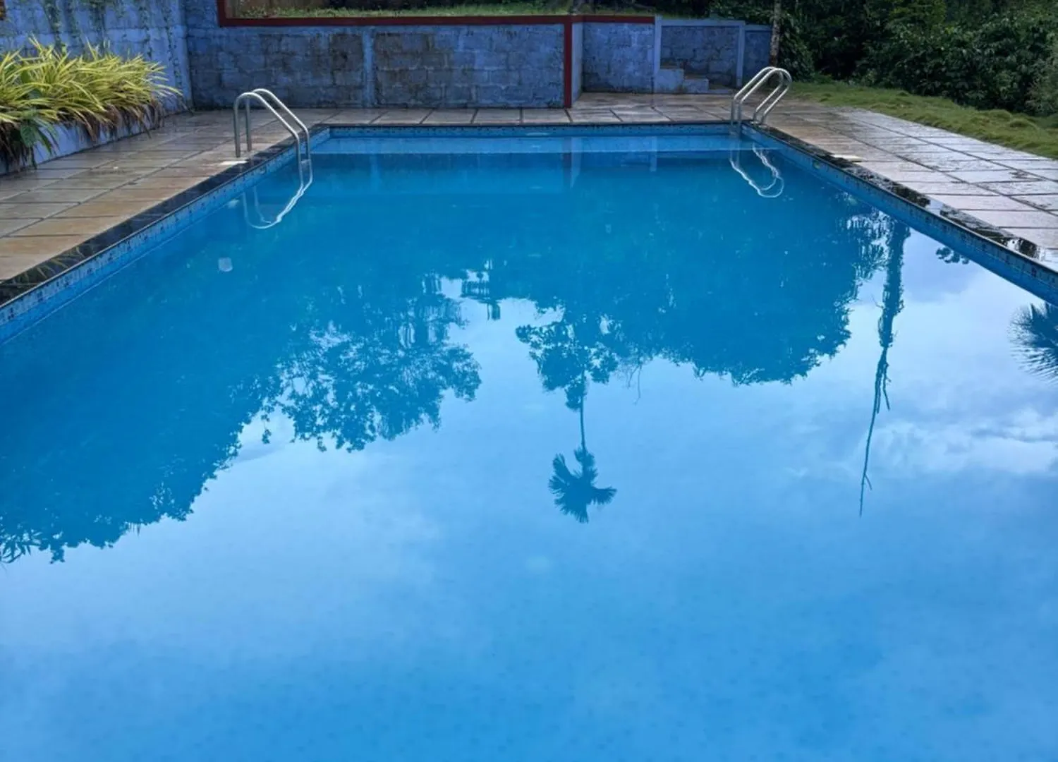 Spillway Retreat Private Pool Villa كالباتّا