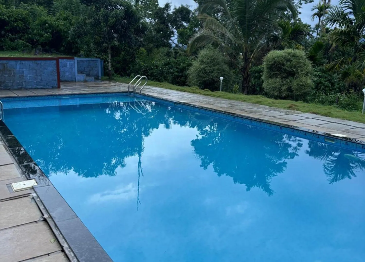 Spillway Retreat Private Pool Villa كالباتّا