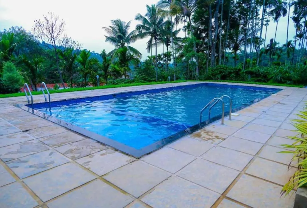 Spillway Retreat Private Pool Villa Калпетта